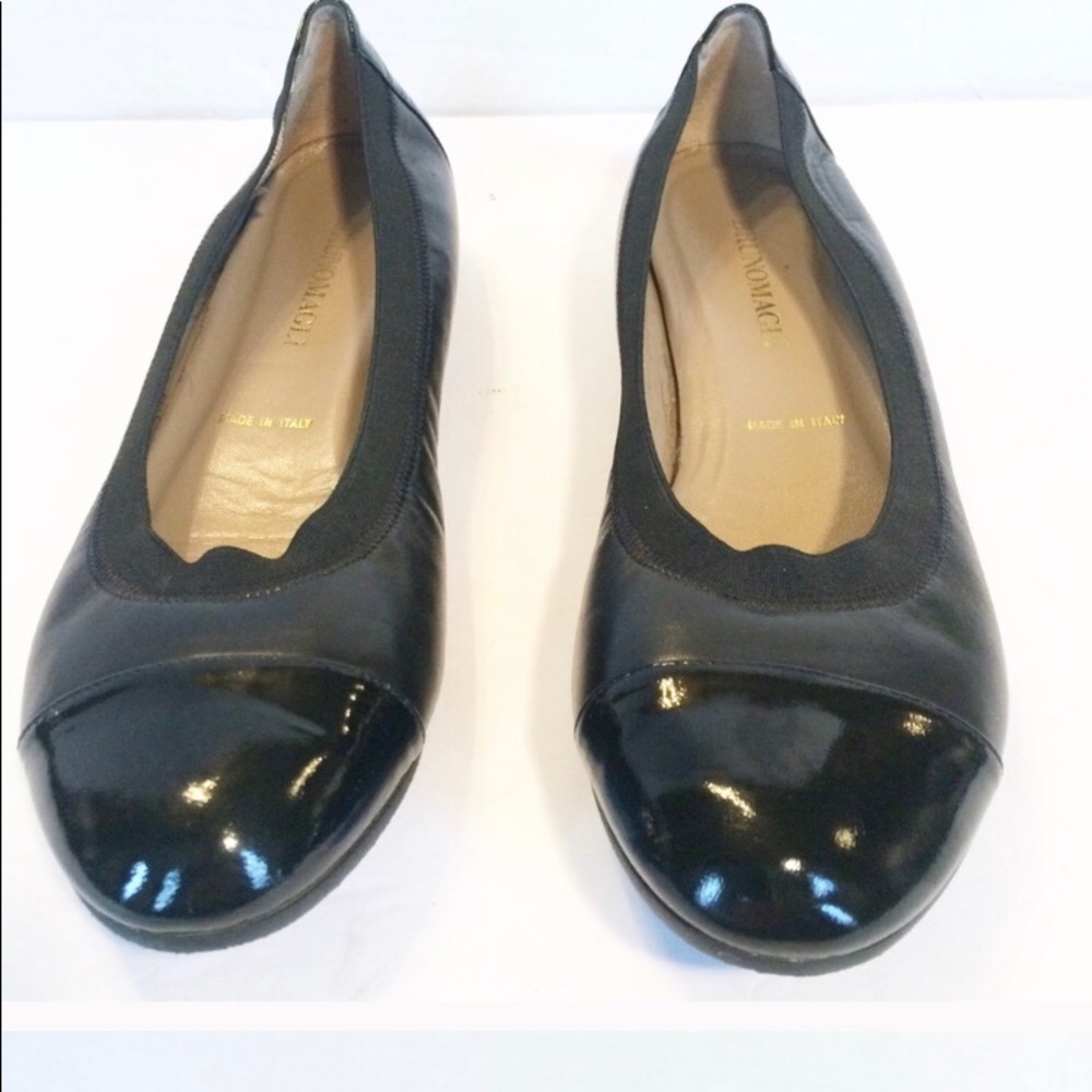 Bruno Magli vintage Ballet Flats.Black